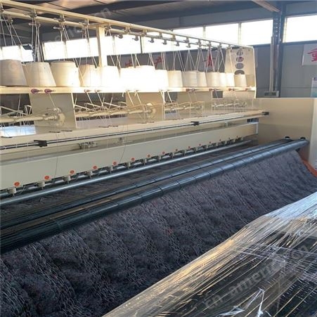 泰达全自动棉被机 保温被生产设备 定制夹层被生产厂